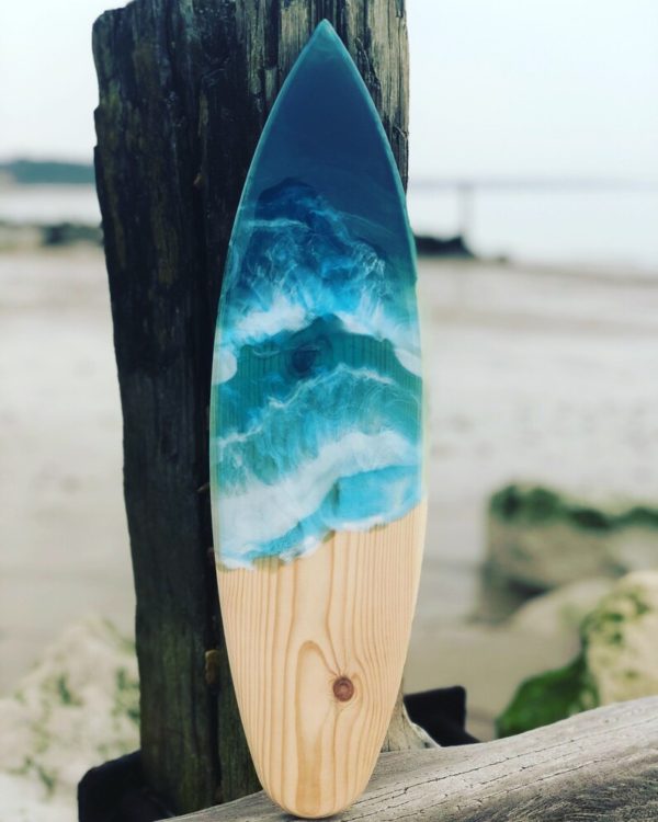 Slim Resin Surfboard